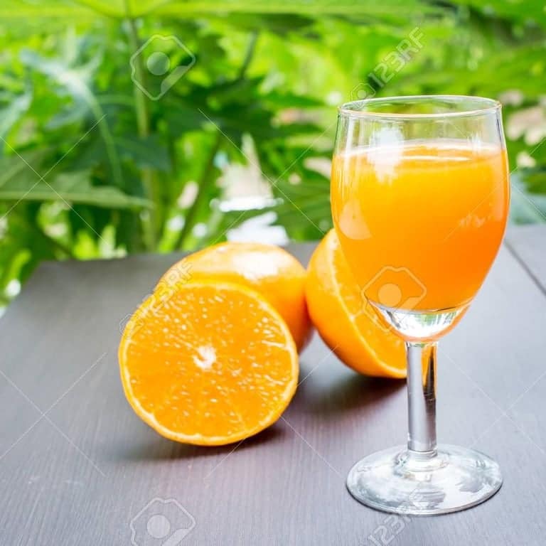 Jugo de 100% Naranjas Exprimidas Chico